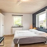 8 Person In Albaek-by Traum * Ålbæk