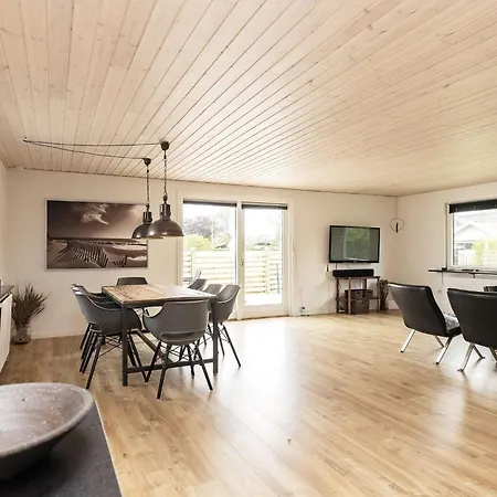 8 Person In Albaek-by Traum Semesterbostad *