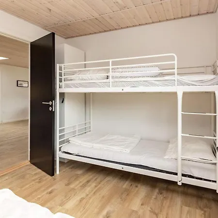 8 Person In Albaek-by Traum * Ålbæk